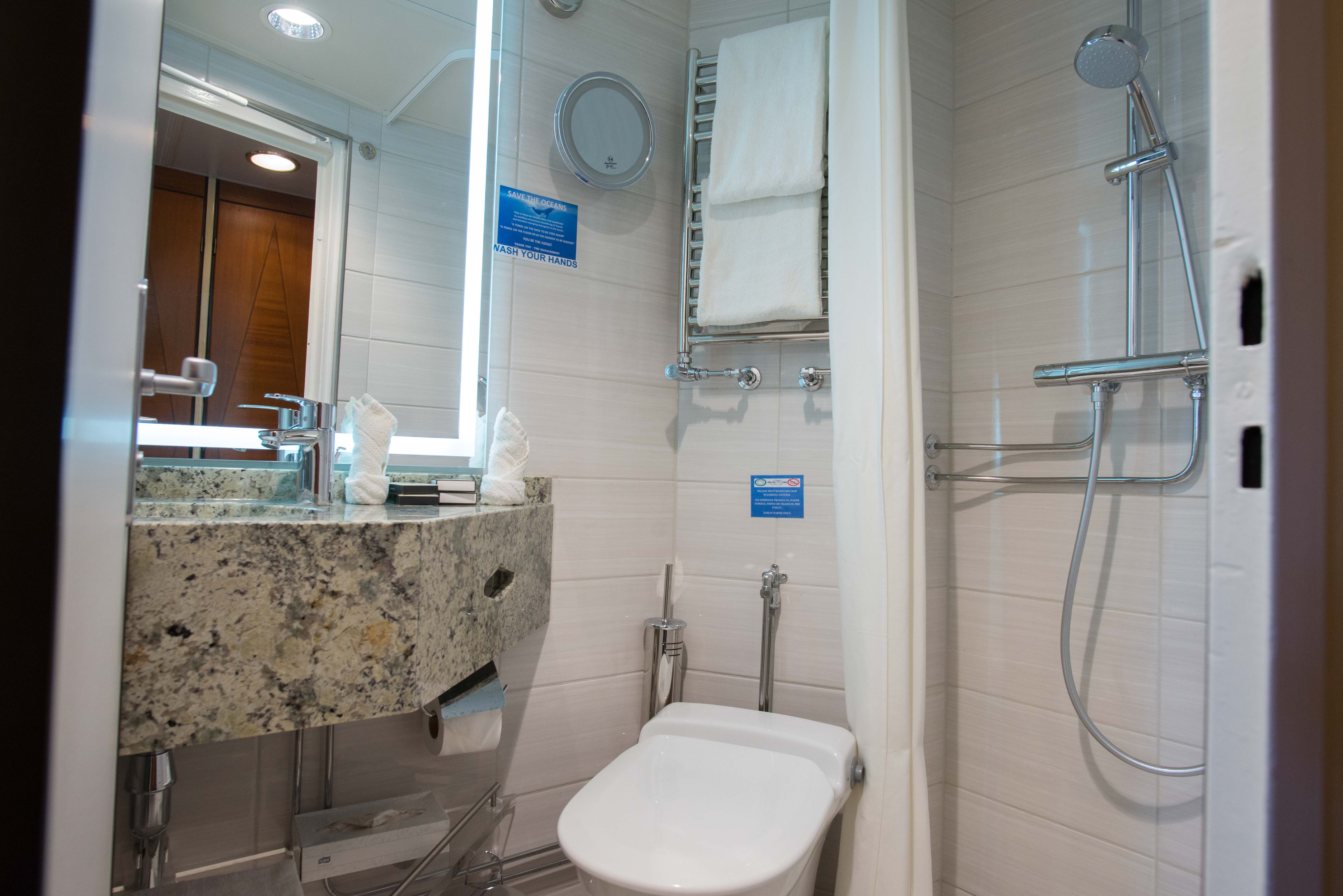 Quark Expeditions Ocean Adventurer Lower Deck Twin 4.jpg